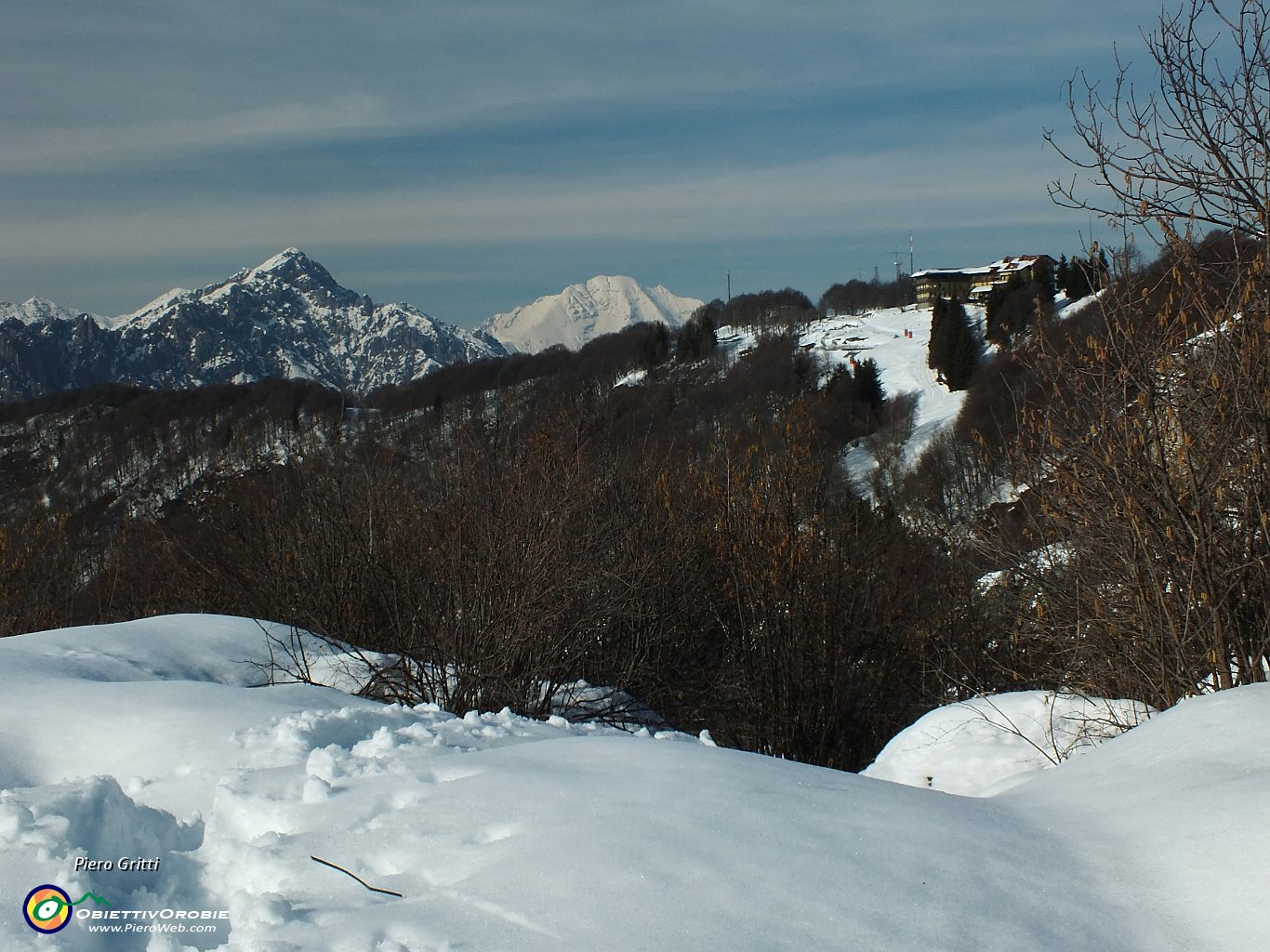 51 Vista verso Monte Poieto, Alben ed Arera.JPG